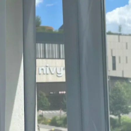 Apartment Nivy Weekend Free Parking -1 Min To Nivy Mall And Bus Station *