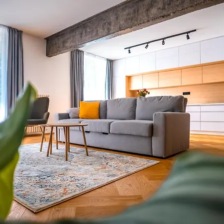 Nivy Weekend Free Parking -1 Min To Nivy Mall And Bus Station アパート *